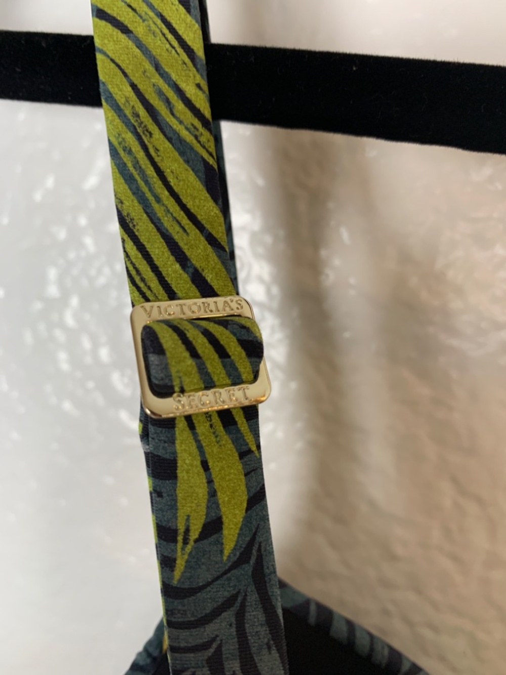 VICTORIA'S SECRET SWIM Palm Royale Bikini Twist Push Up Top 36DD Bottom Large - Picture 12 of 16